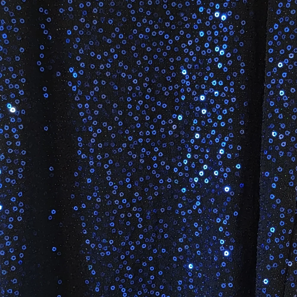 Like New 2b bebe Sequin Tank Top M - Picture 3 of 5